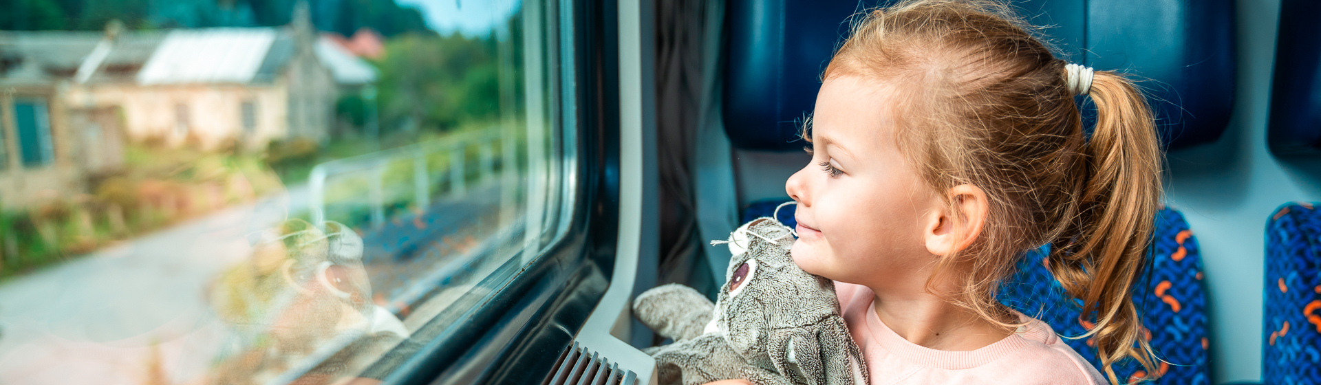 Reisen mit Baby und Kleinkind: Auto, Flugzeug oder Zug? 